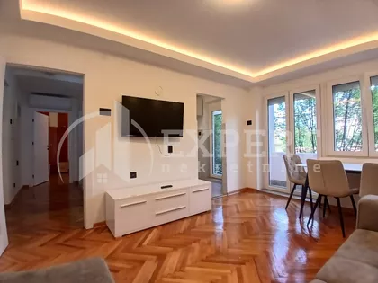Orlovića Pavla | 4zida.rs