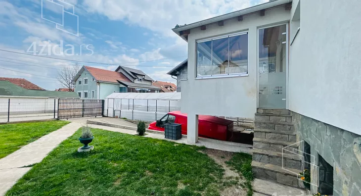2-etažna kuća | 4zida