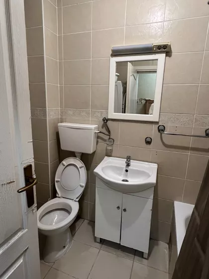 Železnička 38 | 4zida.rs