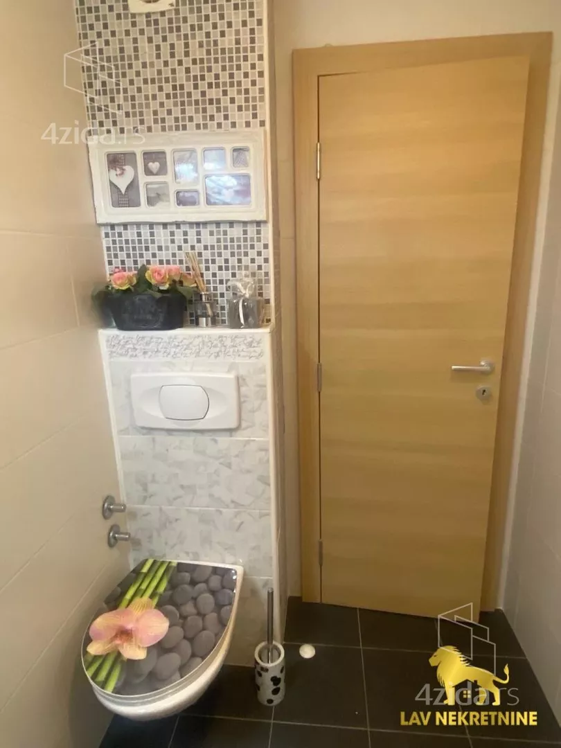 Četvoroiposoban stan | 4zida