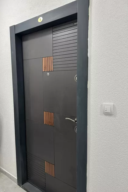 Velibora Markovića 33 | 4zida.rs