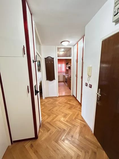 Izvorska | 4zida.rs