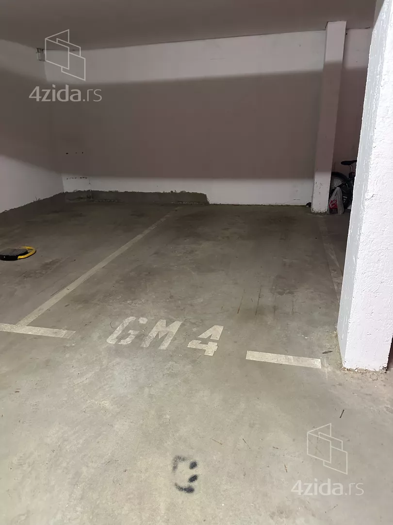 Garaža | 4zida