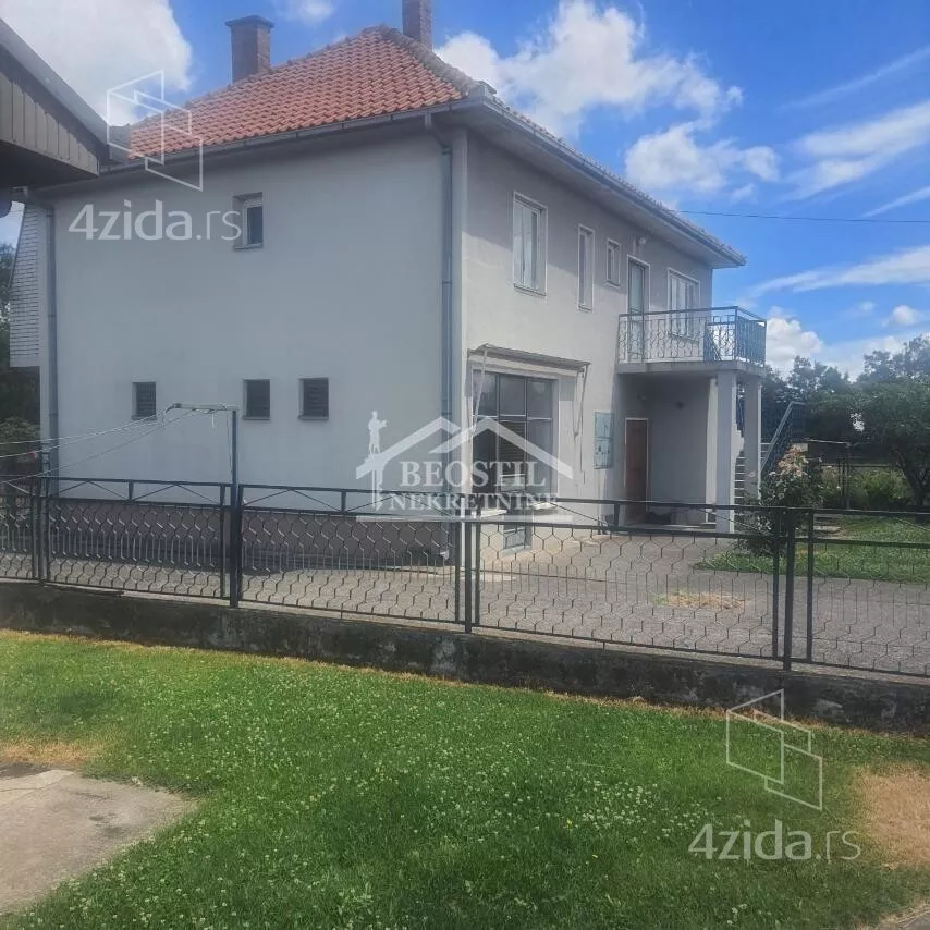 3-etažna kuća | 4zida