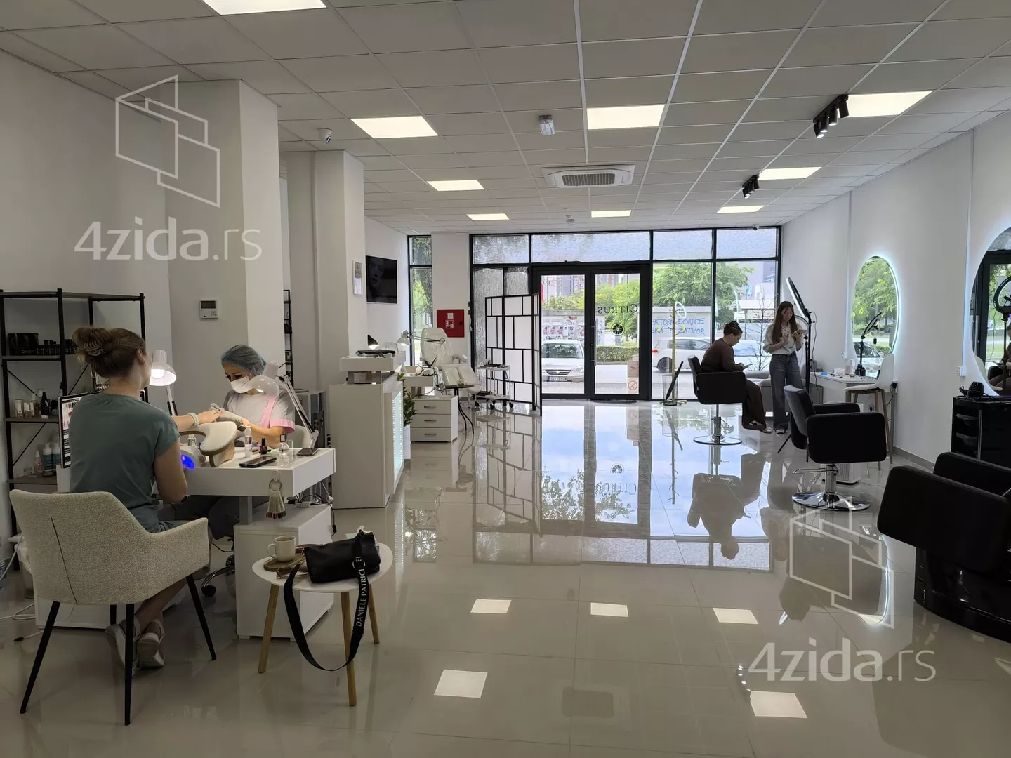 Poslovni prostor | 4zida