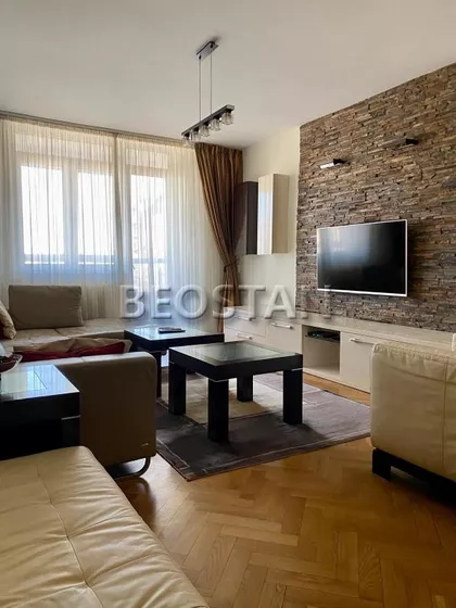 Blok 11c - Stari Merkator | 4zida.rs