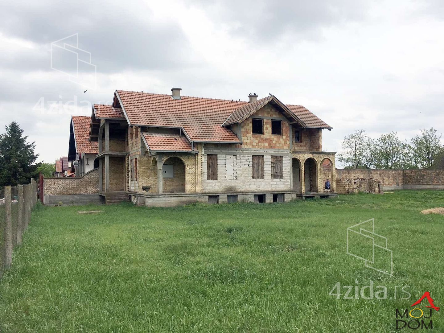 Dar, 435 m²