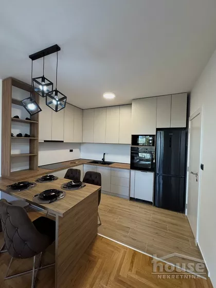 Bulevar Patrijarha Pavla (Somborski Bulevar) | 4zida.rs