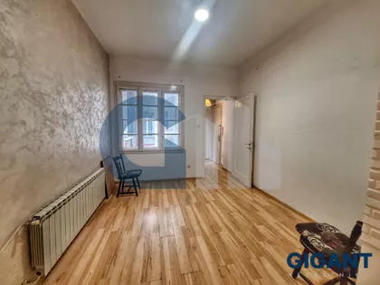 Maršala Birjuzova | 4zida.rs