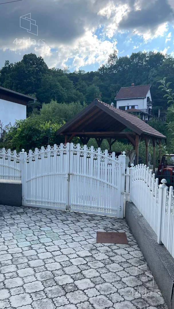 3-etažna kuća | 4zida