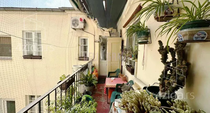 Četvoroiposoban stan | 4zida