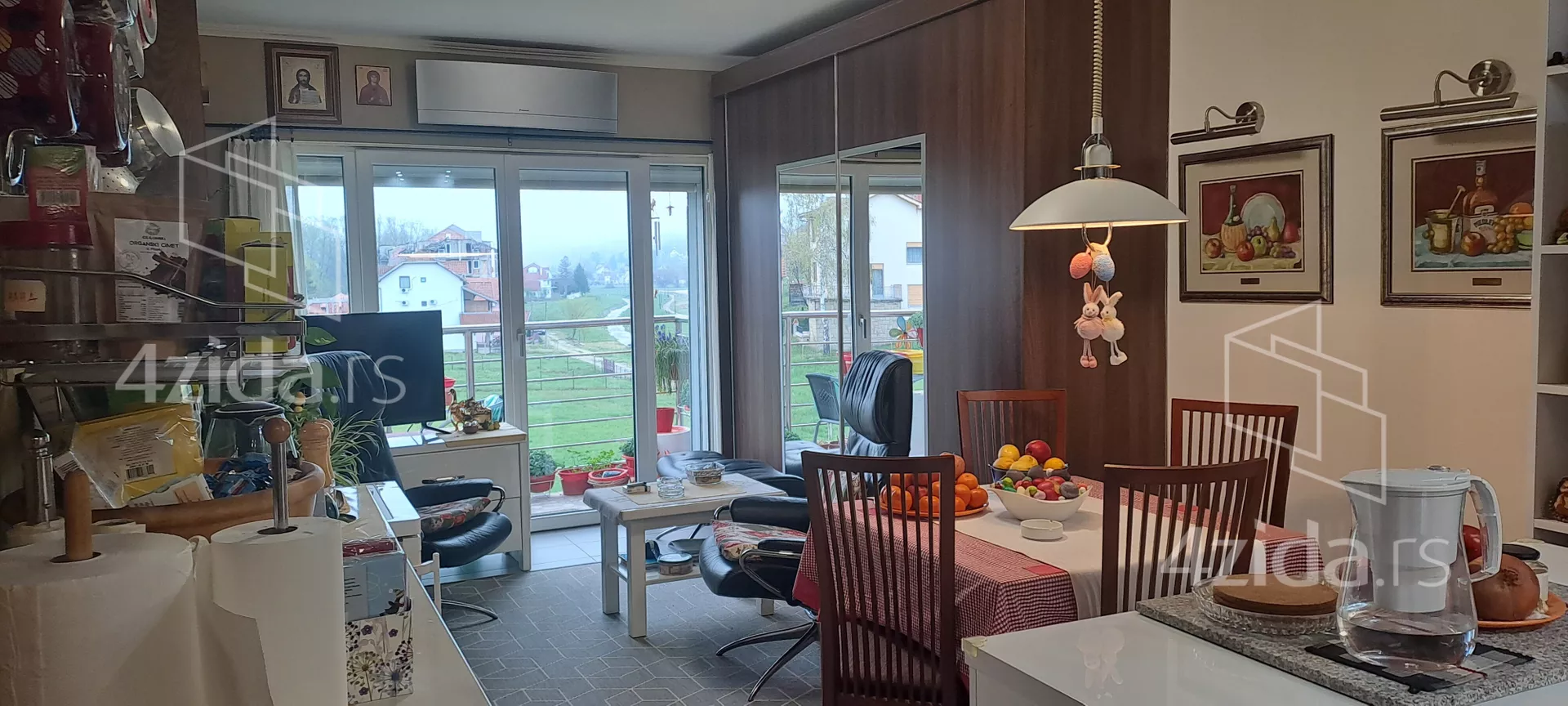 Dvoiposoban stan | 4zida