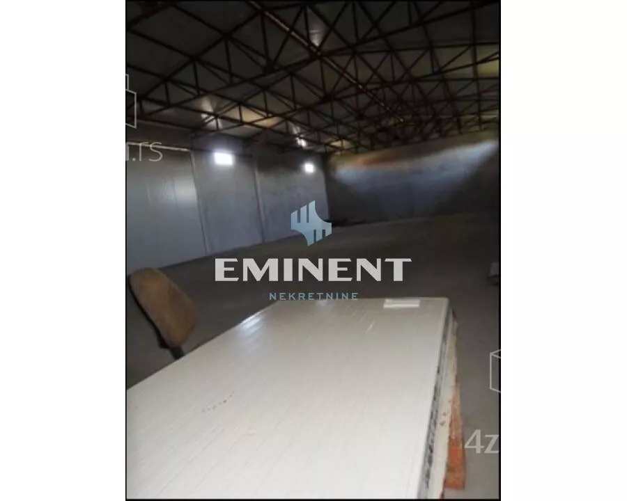 Poslovna zgrada | 4zida