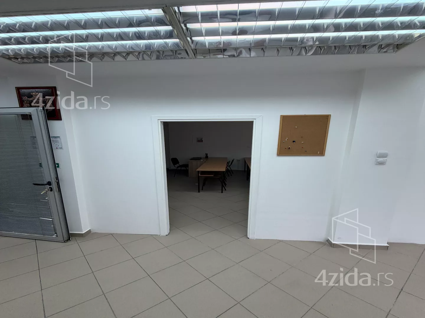 Poslovni prostor | 4zida