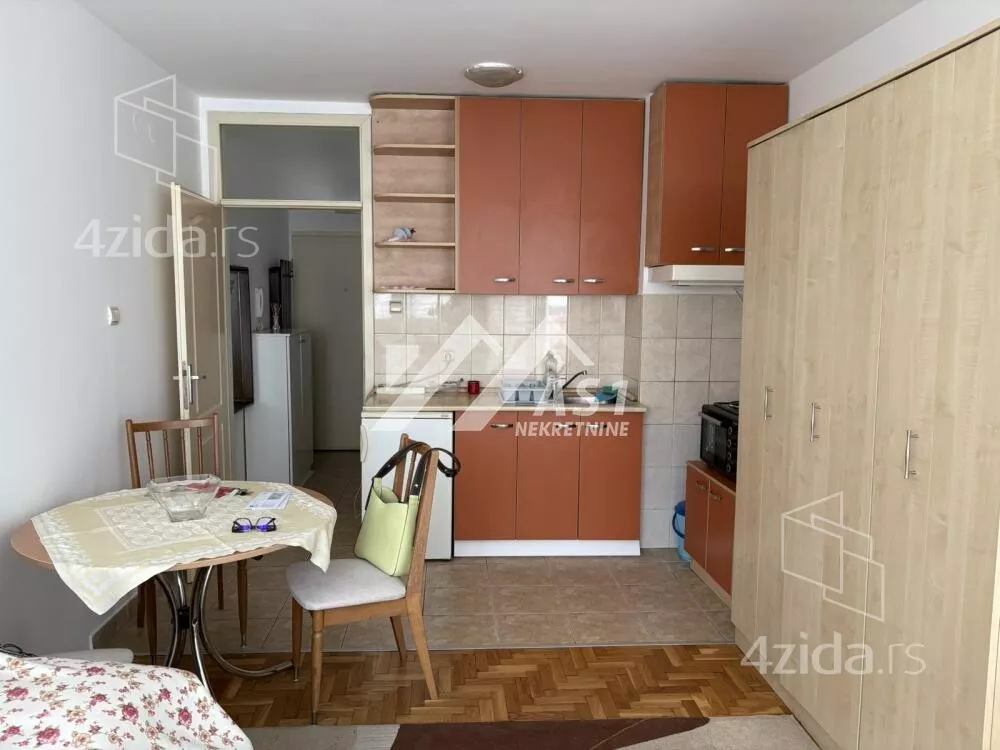 Garsonjera | 4zida