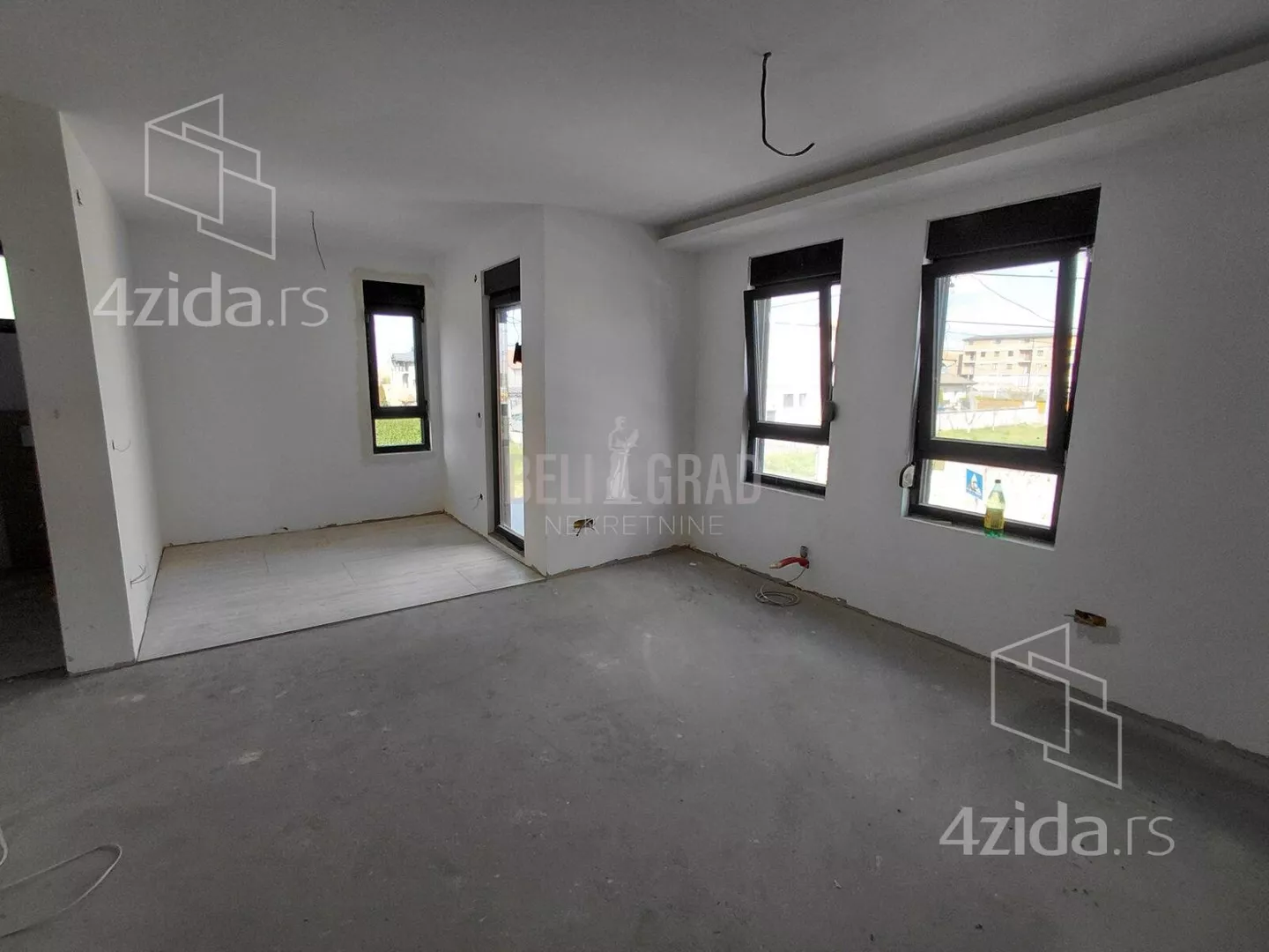 Troiposoban stan | 4zida