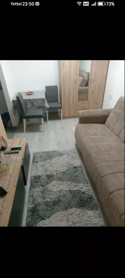 Pesnička 15 | 4zida.rs