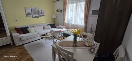 Vukov Spomenik | 4zida.rs