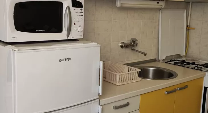 Četvoroiposoban stan | 4zida