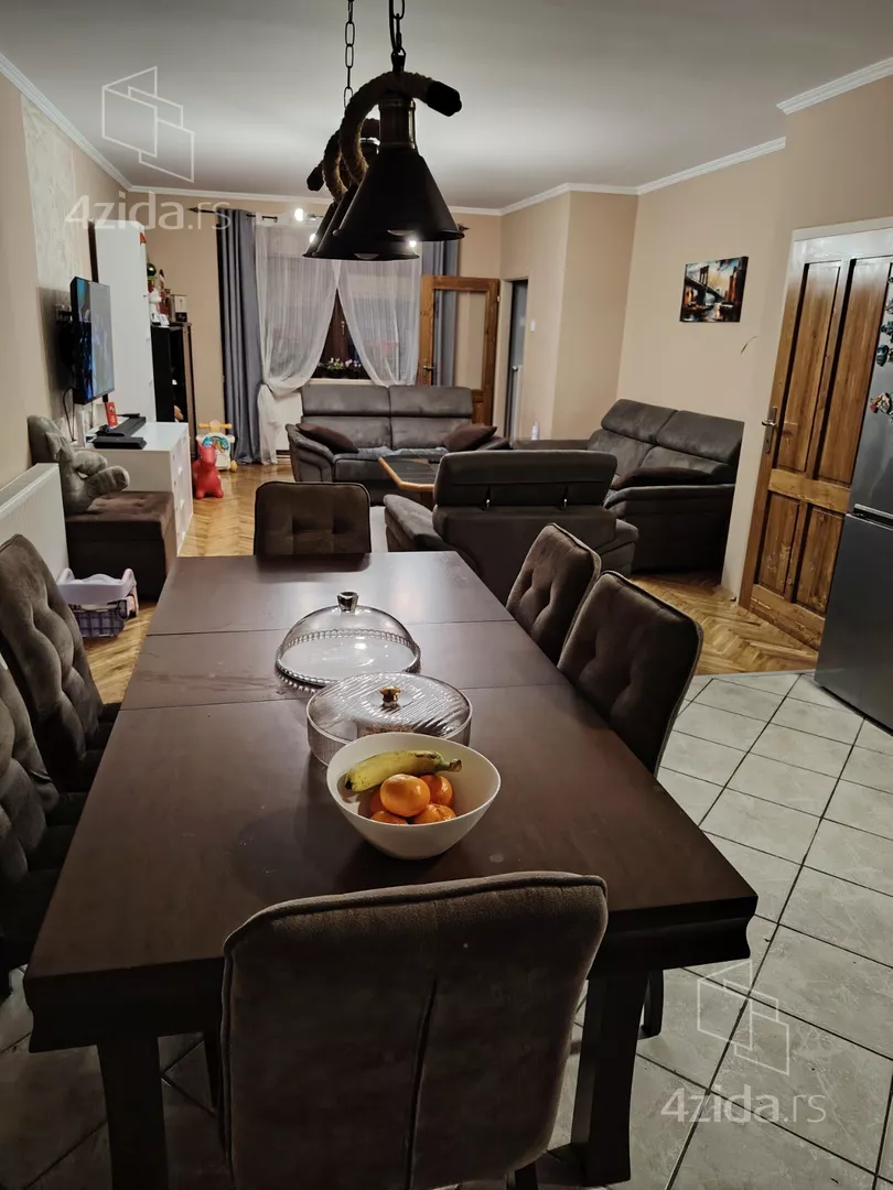 3-etažna kuća | 4zida