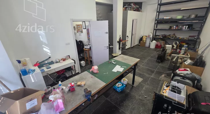 Poslovni prostor | 4zida