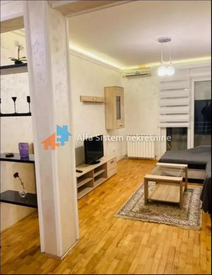 Crveni Krst Vračar | 4zida.rs