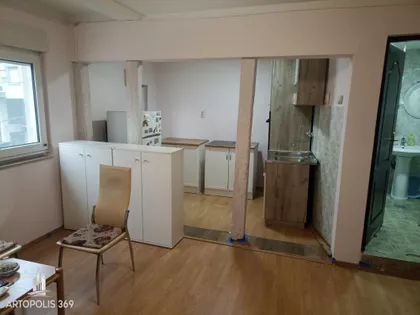 Vukov Spomenik | 4zida.rs