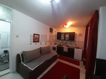 Triglavska | 4zida.rs