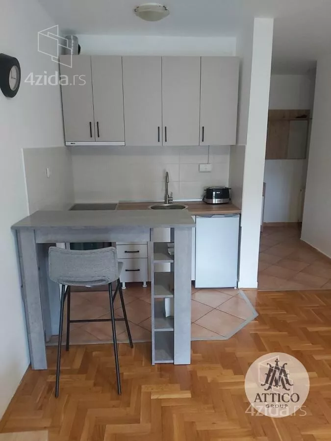 Garsonjera | 4zida