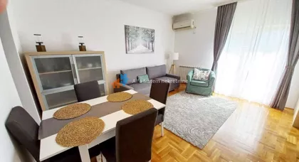 Crveni Krst Vračar | 4zida.rs