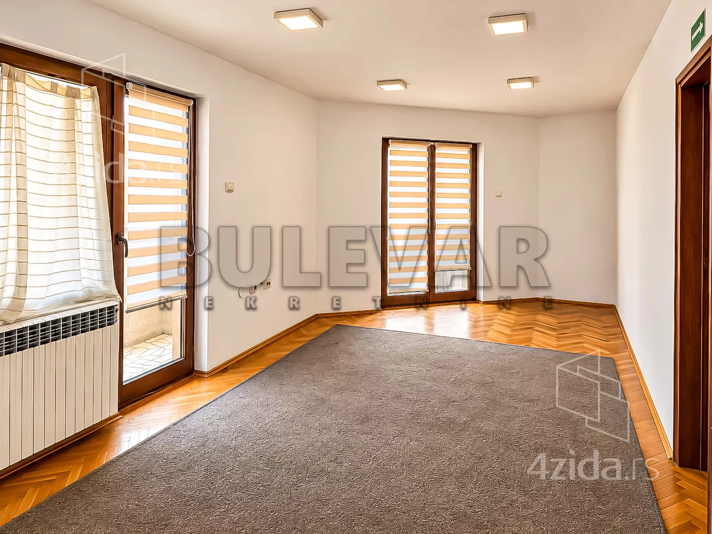 Poslovni prostor · 100 m² · Niš