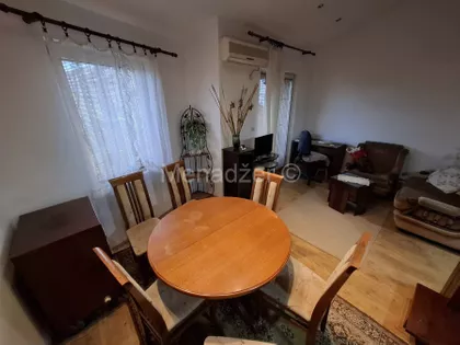 Kneževačka | 4zida.rs