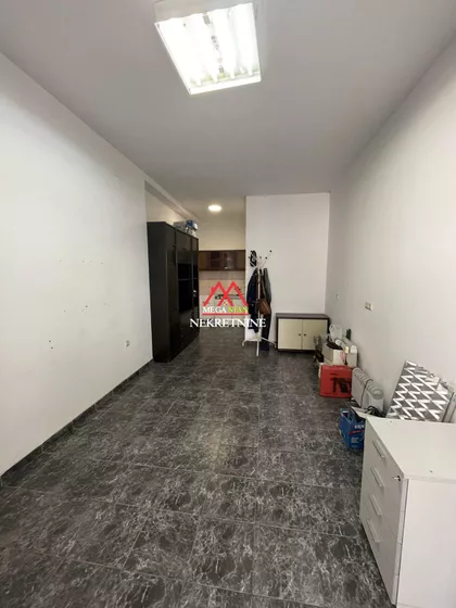 Trg Komenskog | 4zida.rs