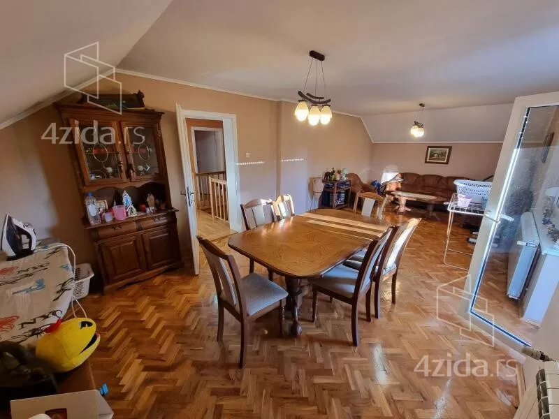 Kuća | 4zida