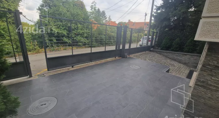 Šestosoban stan | 4zida