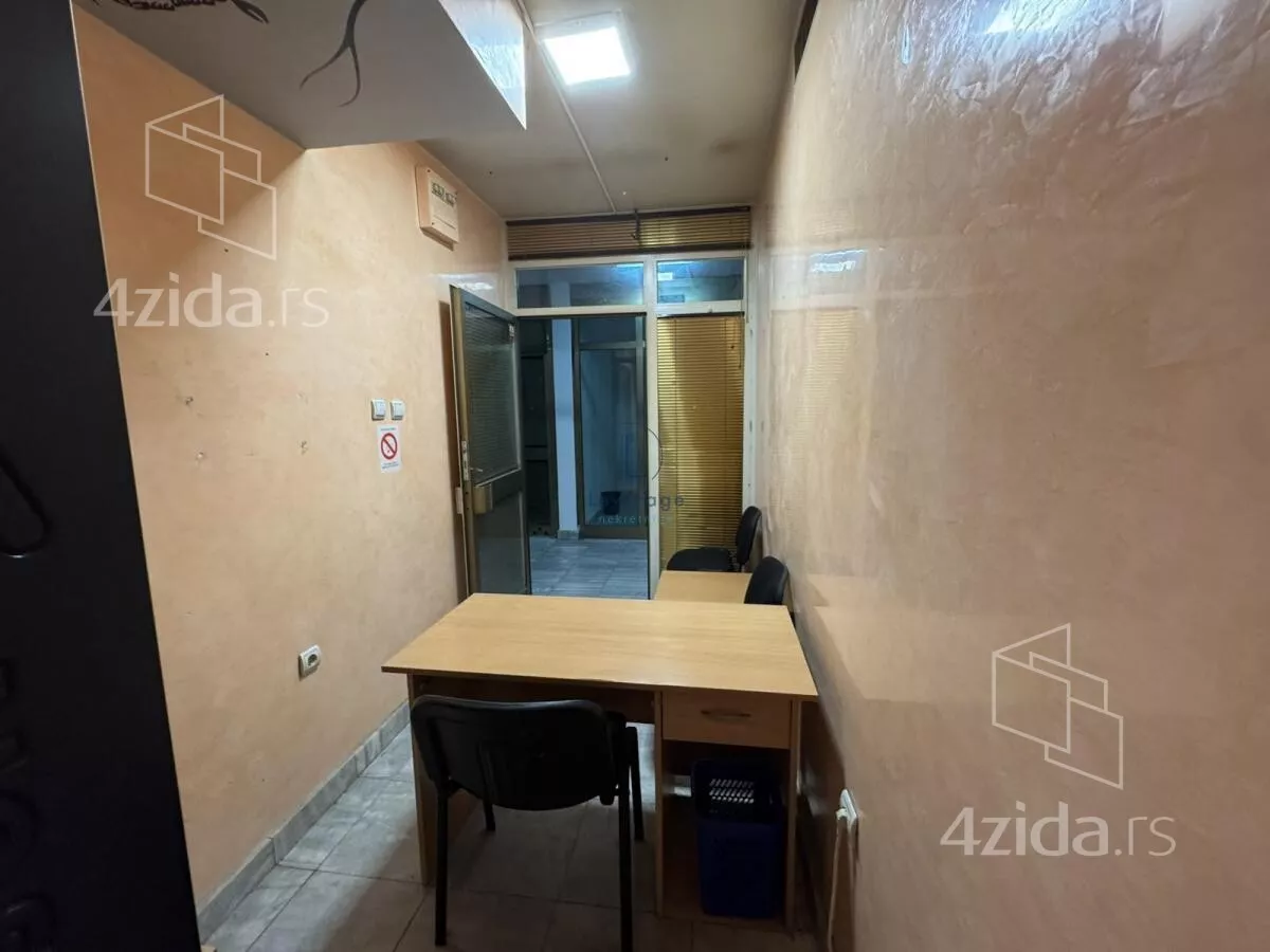 Lokal | 4zida