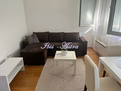 Ulcinjska | 4zida.rs