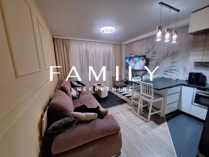 Petra Drapšina | 4zida.rs