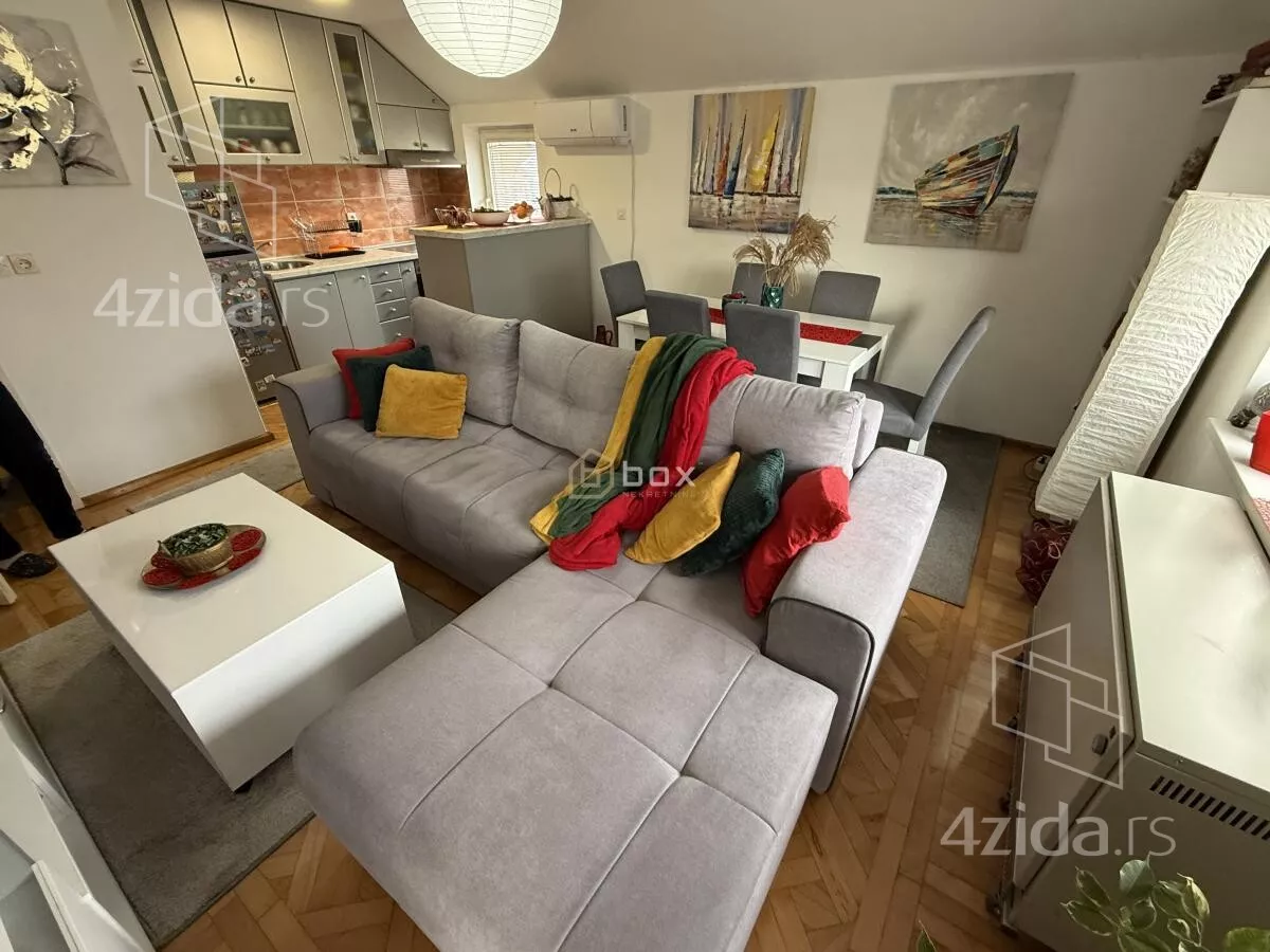 Dvoiposoban stan | 4zida