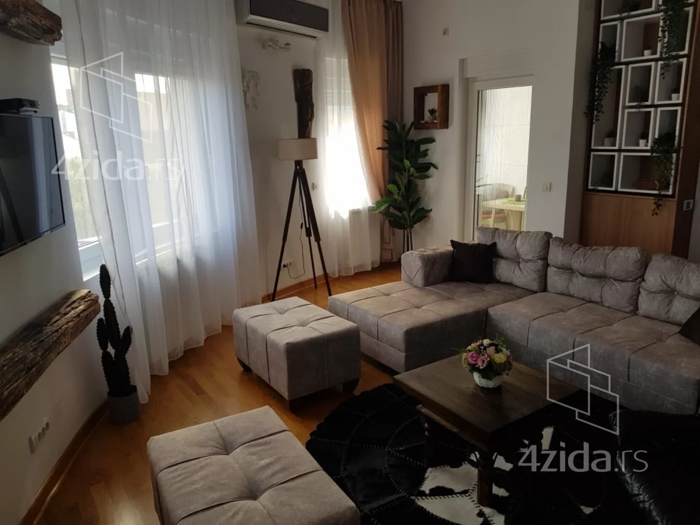 Jednoiposoban stan | 4zida