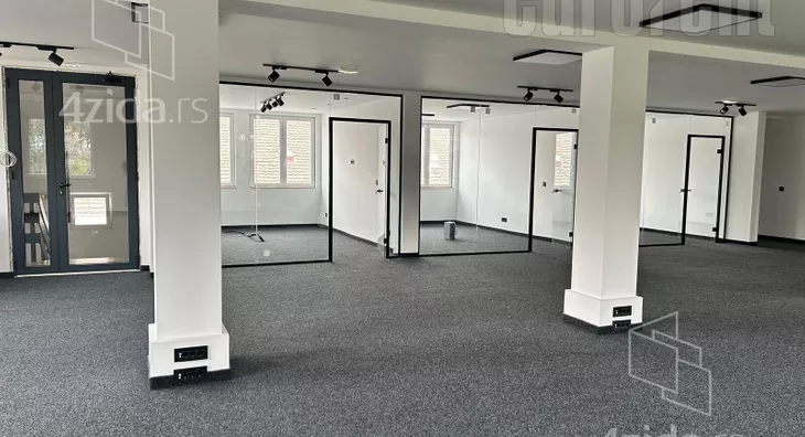 Poslovni prostor | 4zida