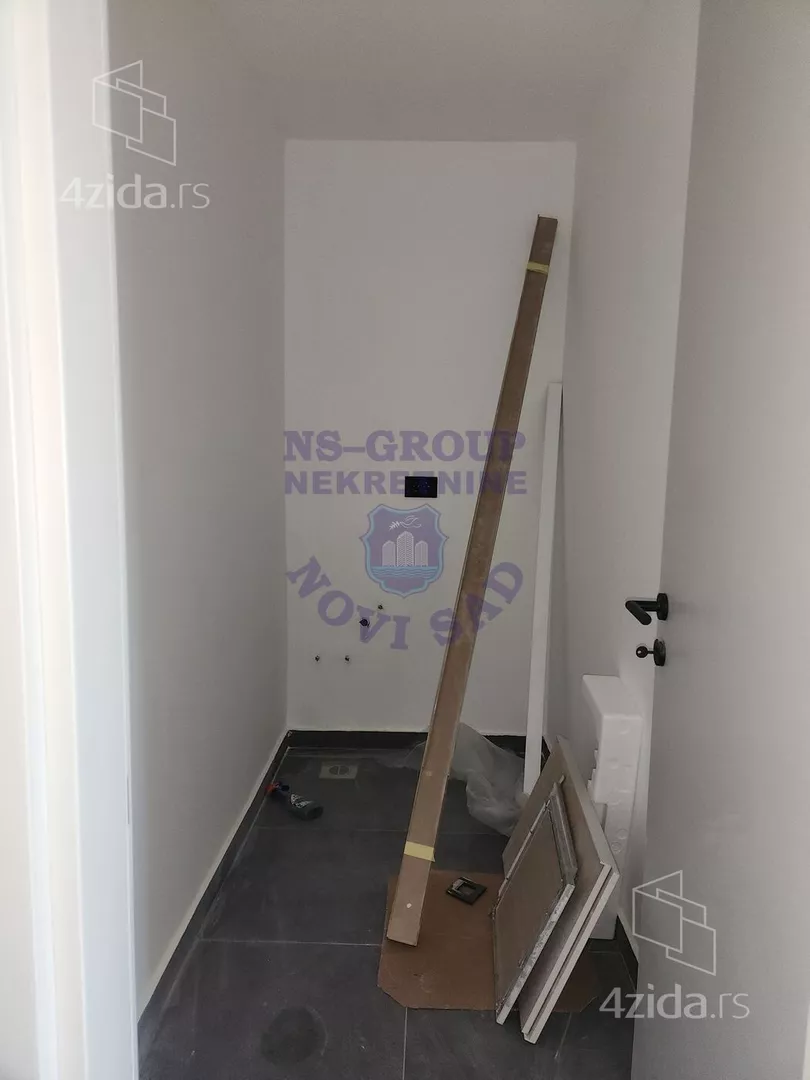 Sedmosoban stan | 4zida