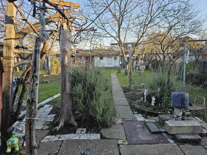 Mali Radanovac | 4zida.rs