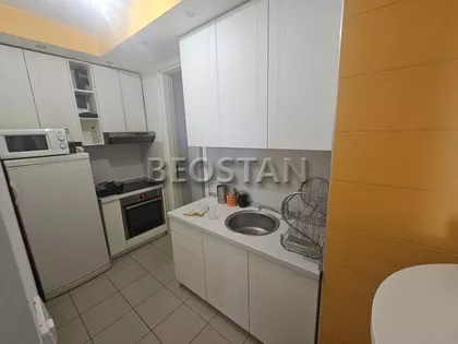 Pariske Komune | 4zida.rs