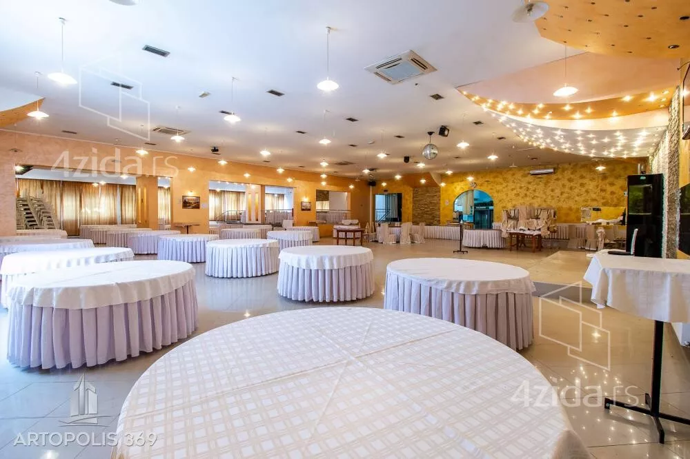 Poslovna zgrada | 4zida