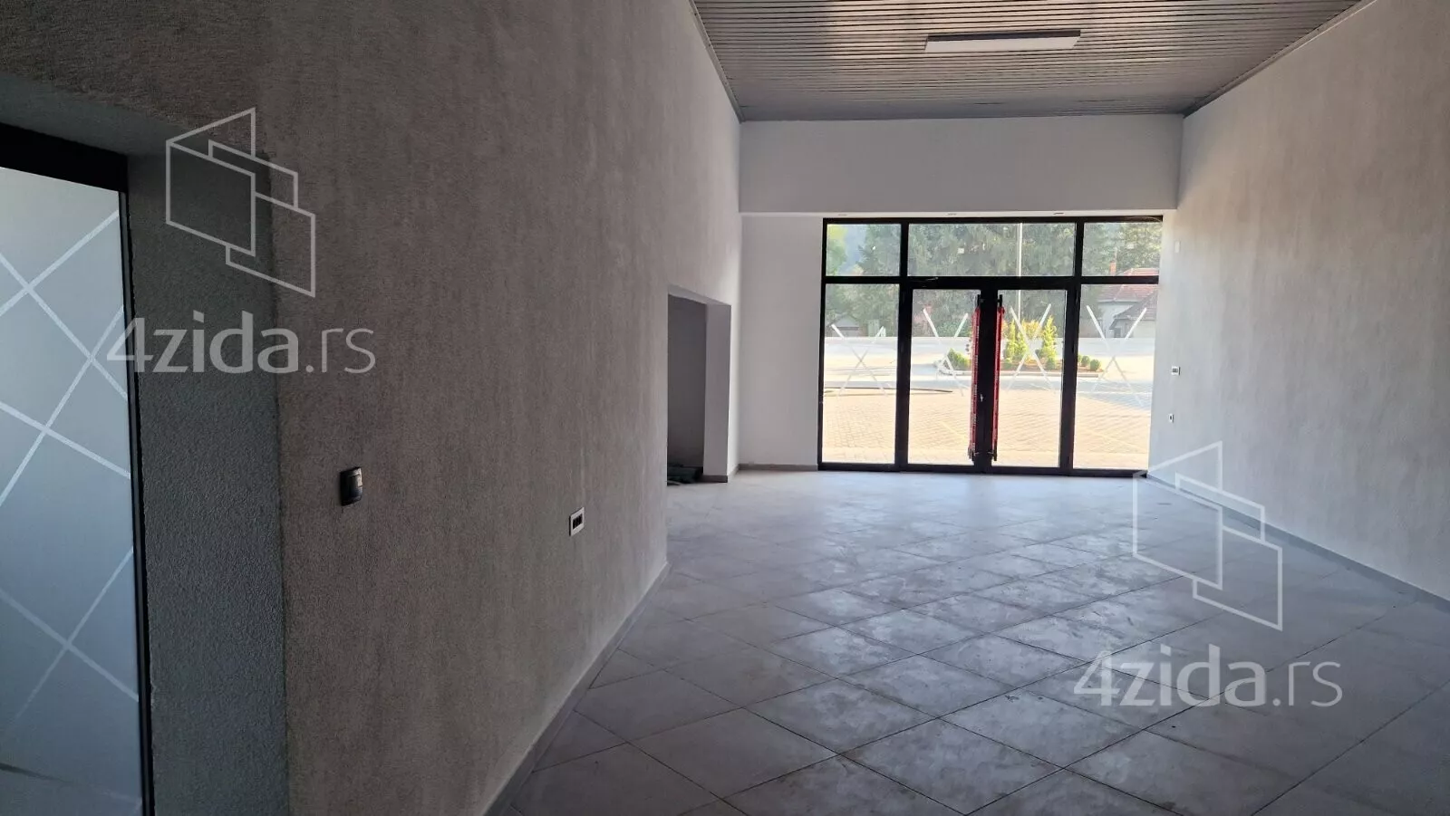 Poslovni prostor | 4zida