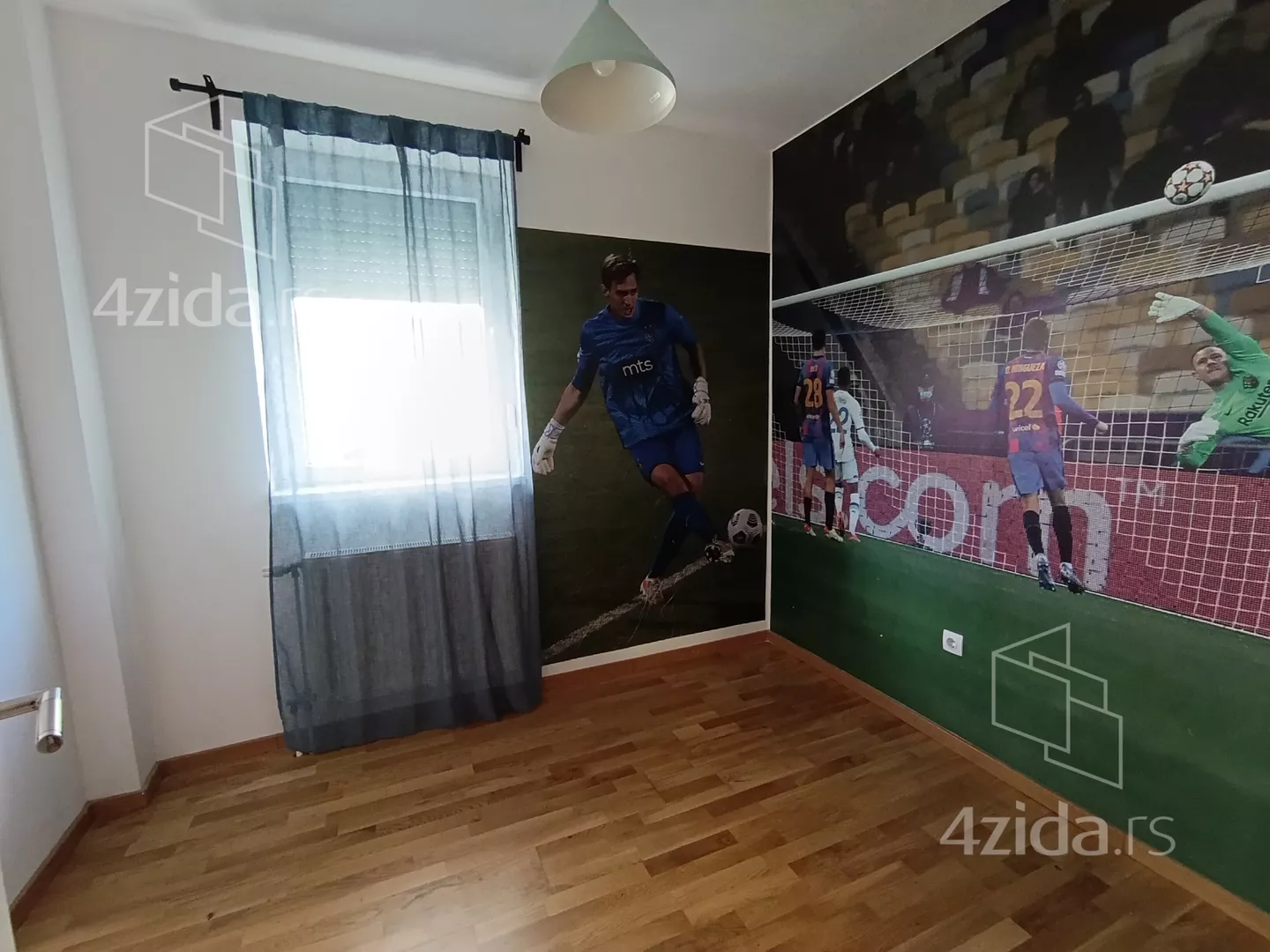 Troiposoban stan | 4zida