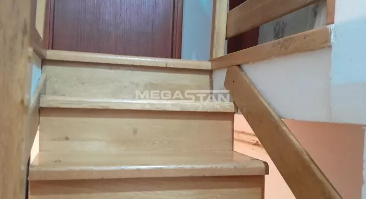 Šestosoban stan | 4zida