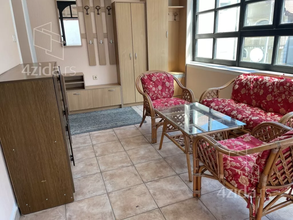 6-etažna kuća | 4zida