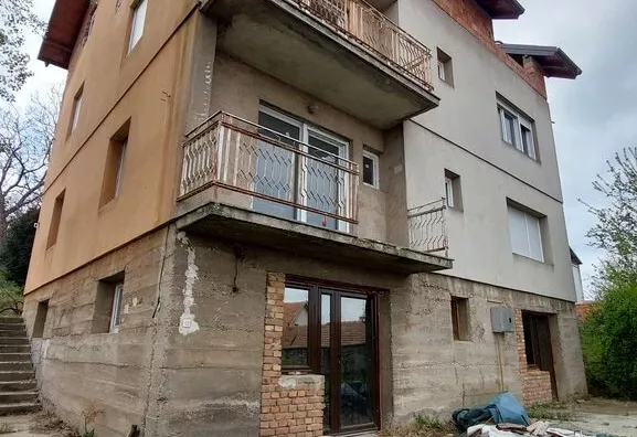 Kuća | 4zida